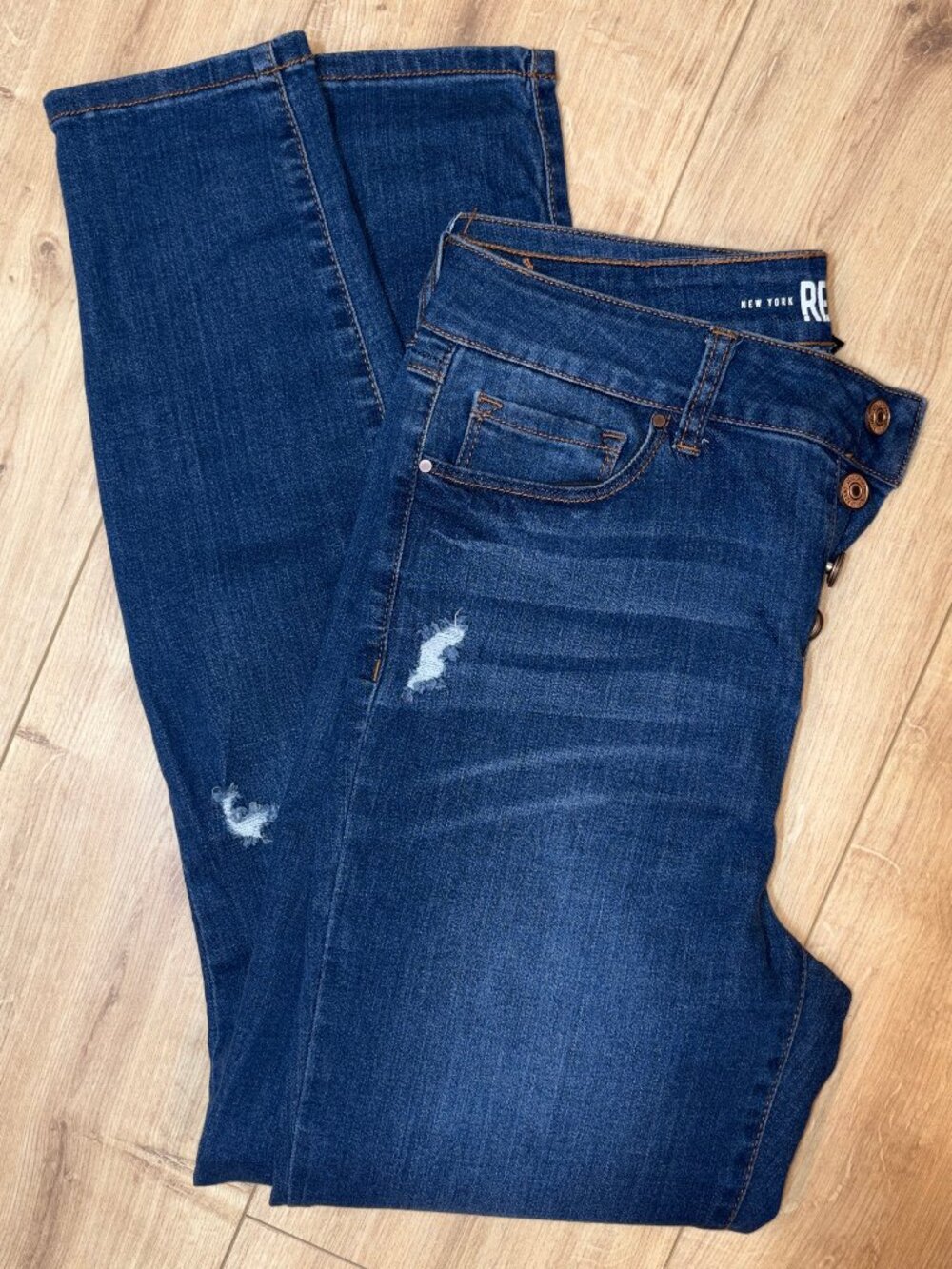 Rewash Denim: Button Fly! High Waist!